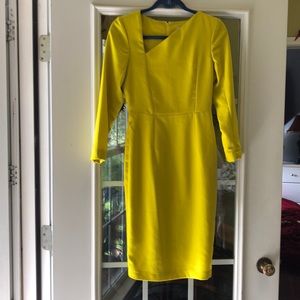 Beautiful classic midi dress.